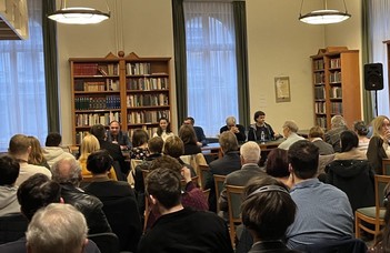Orosz irodalmi kerekasztal a Szekfű Könyvtárban